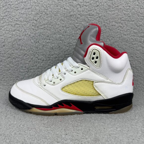 Jordan 5 GS Youth 6 Y Shoes White Fire Red Nike Air Retro 2020 Kids 6Y Sneaker 2 - Picture 2 of 11